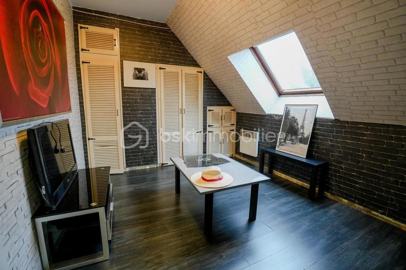 Maison - 193 m² - 8 pièces