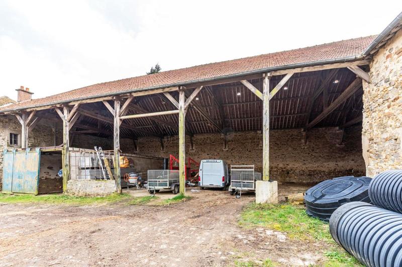 Immeuble - 2 736 m²