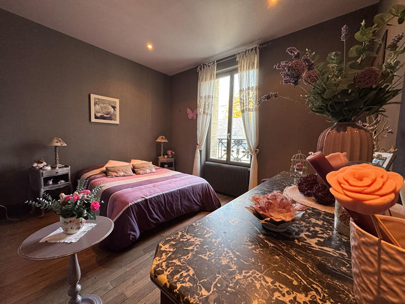 Maison - 182 m² - 8 pièces