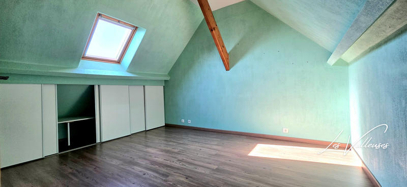 Maison - 254 m² - 5 pièces