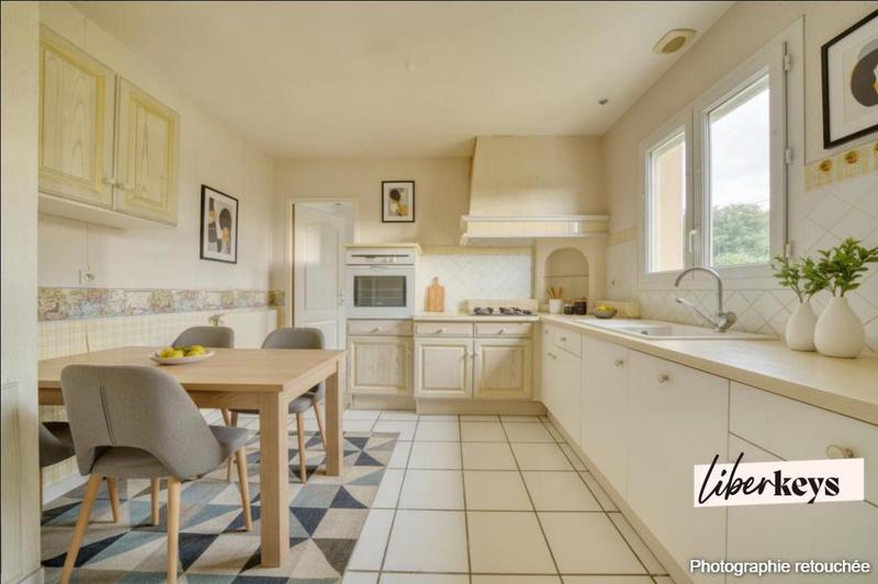 Maison - 110 m² - 4 pièces