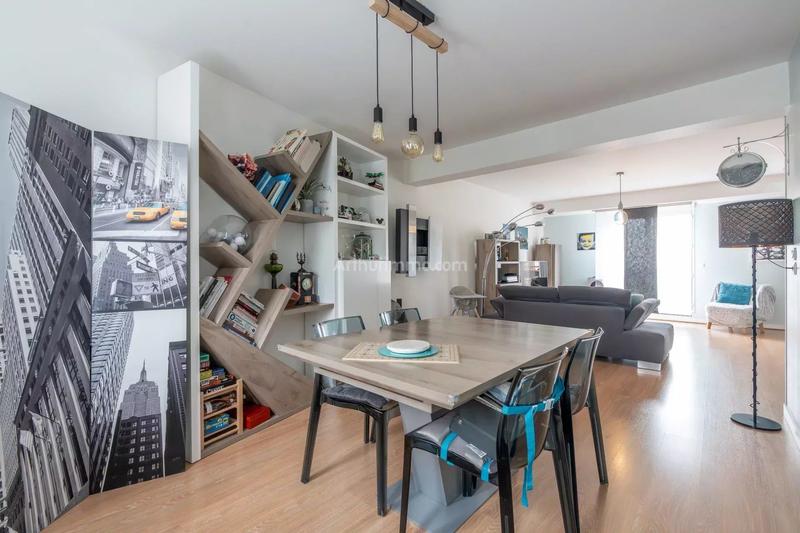 Appartement - 102 m² - 5 pièces