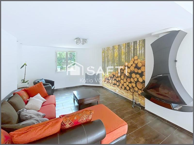 Maison - 152 m² - 6 pièces