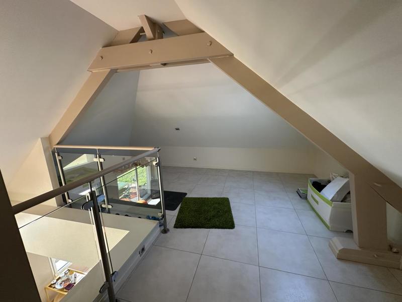 Villa - 147 m² - 8 pièces