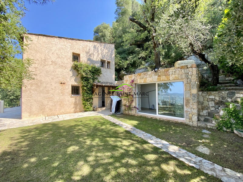 Maison - 145 m² - 4 pièces