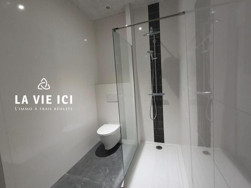 Maison - 220 m² - 9 pièces