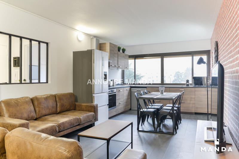 Chambre - 10 m² - 5 pièces