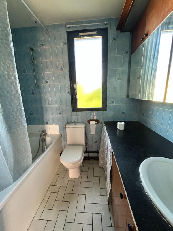 Maison - 104 m² - 6 pièces