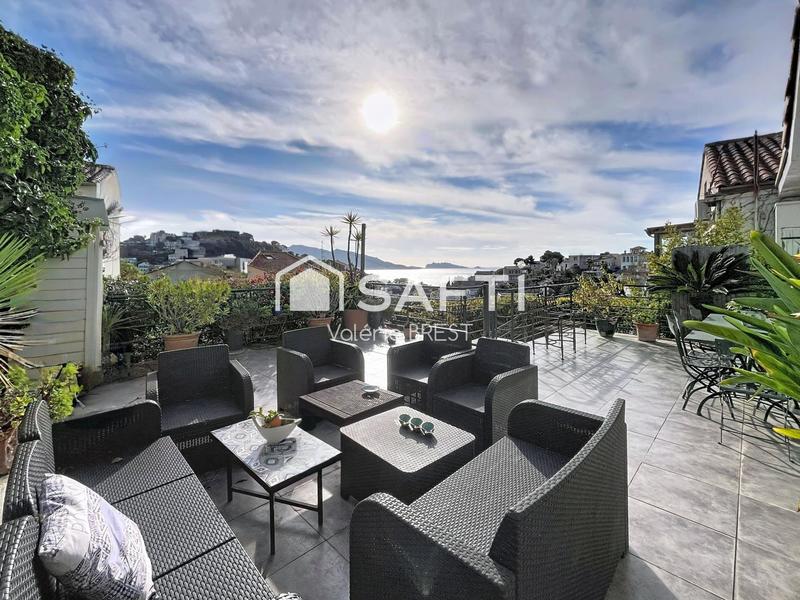 Maison - 165 m² - 7 pièces