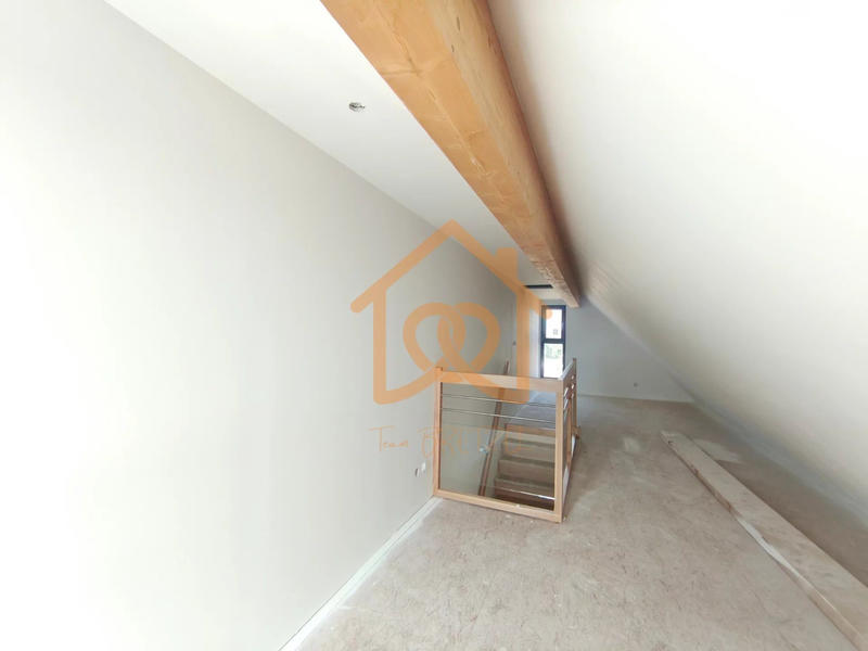 Appartement - 130 m² - 5 pièces