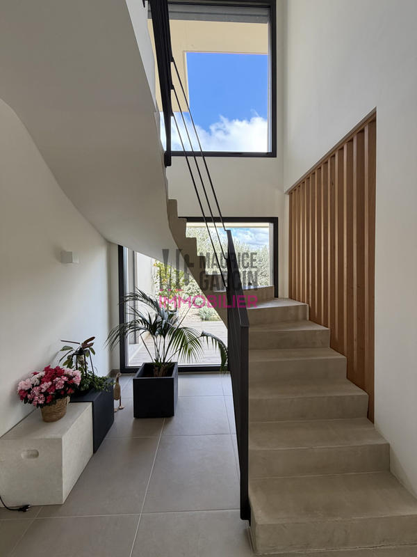 Maison - 180 m² - 6 pièces