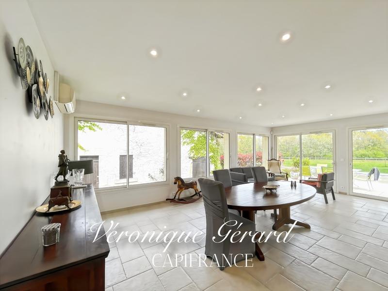 Maison en pierre - 238 m² - 6 pièces