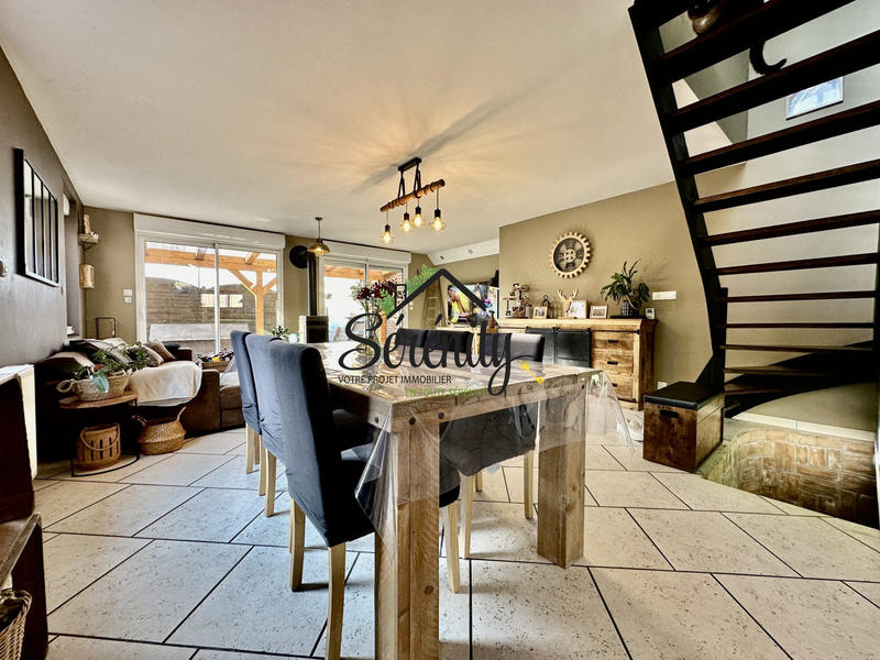 Maison - 107 m² - 4 pièces