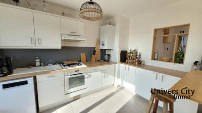 Appartement - 76 m² - 3 pièces