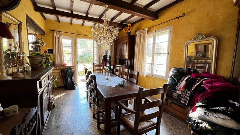 Mas - 275 m² - 9 pièces