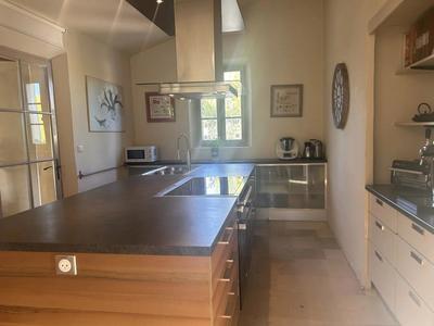 Maison - 180 m² - 6 pièces