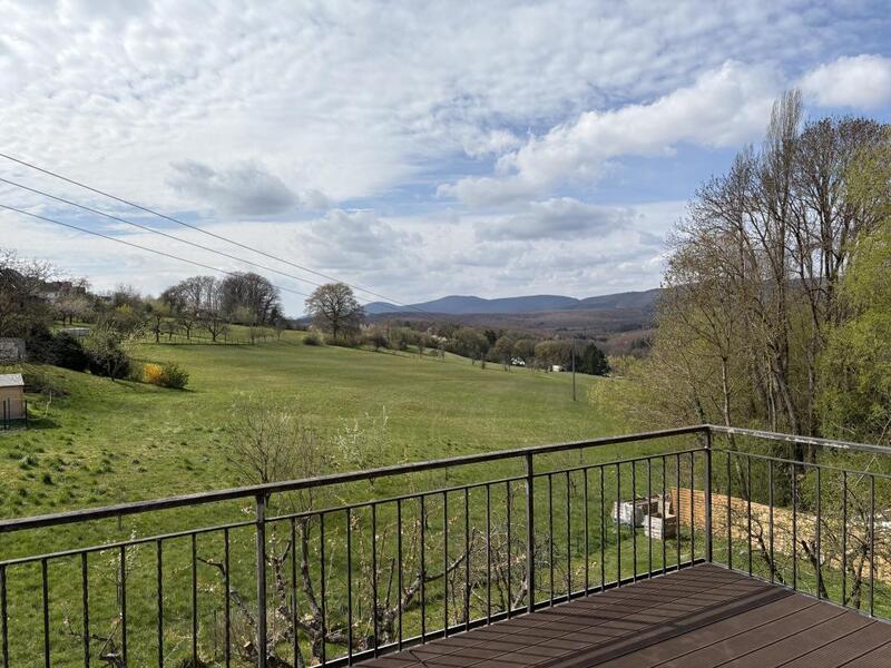 Maison - 214 m² - 8 pièces