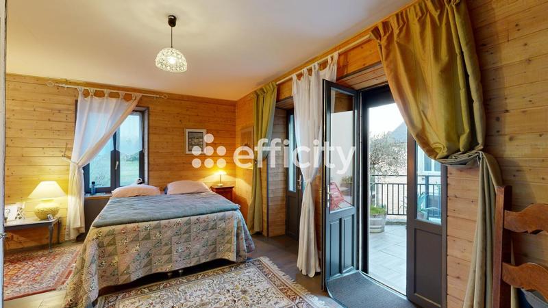 Maison - 194 m² - 5 pièces