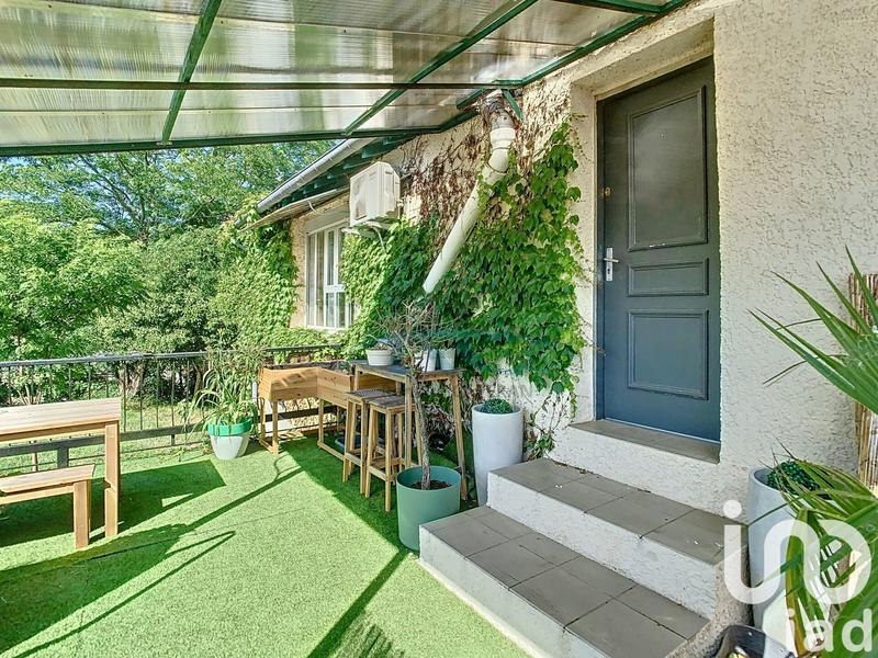 Appartement - 82 m² - 3 pièces