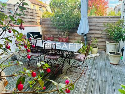 Maison de ville - 142 m² - 5 pièces