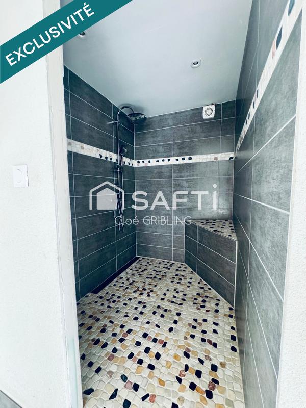 Maison - 239 m² - 7 pièces