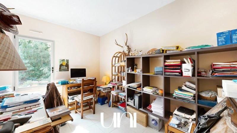 Maison - 264 m² - 8 pièces