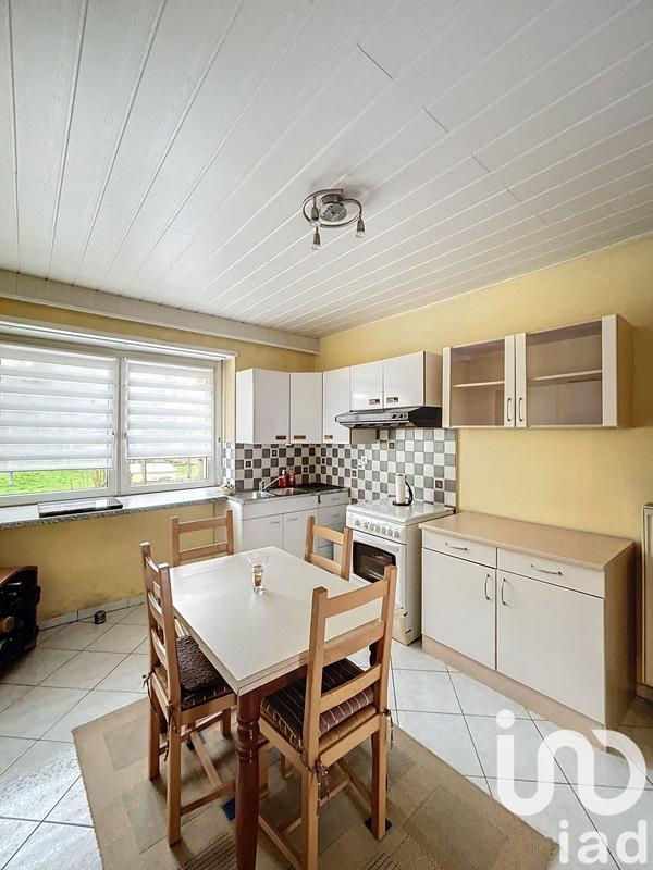 Maison - 220 m² - 9 pièces