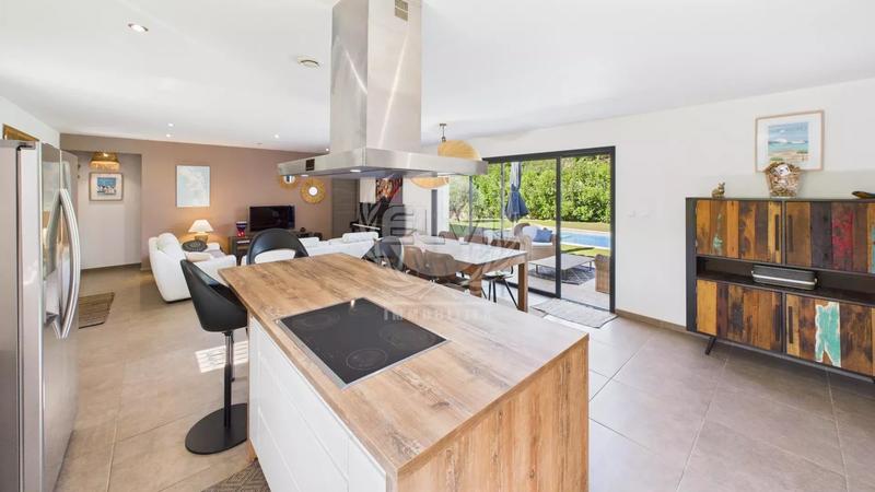 Villa - 120 m² - 5 pièces