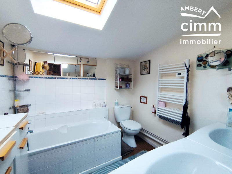 Maison - 265 m² - 21 pièces