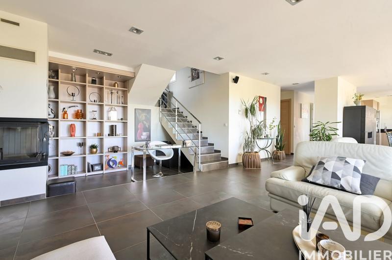 Maison de maîtres - 190 m² - 6 pièces