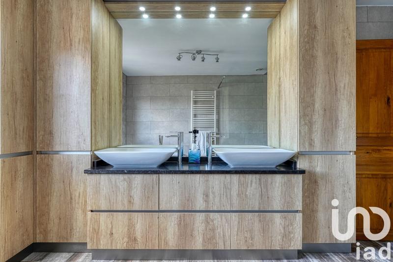 Maison - 165 m² - 7 pièces