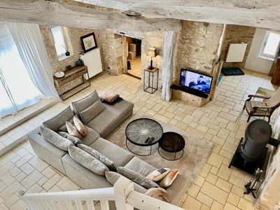 Maison - 224 m² - 6 pièces