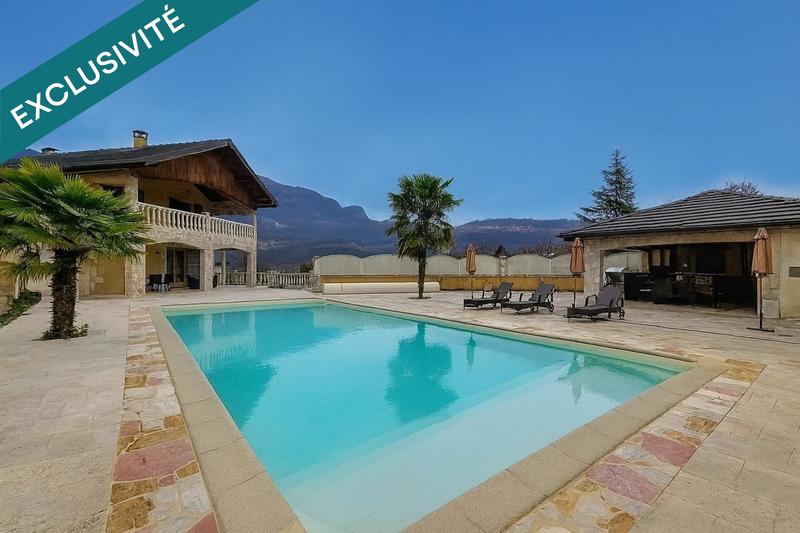 Villa - 226 m² - 7 pièces