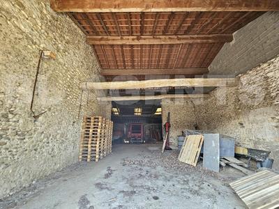 Maison - 200 m² - 9 pièces