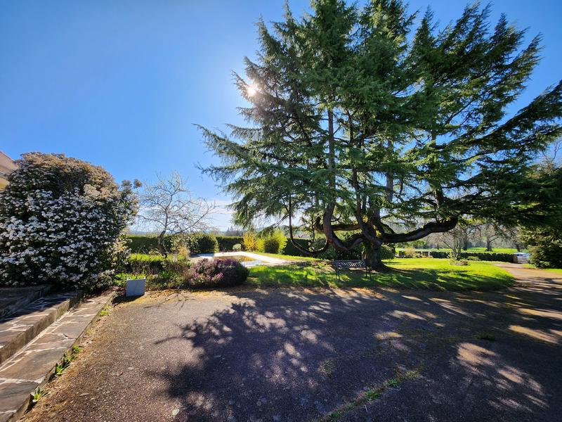 Maison - 99 m² - 5 pièces