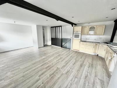 Immeuble - 240 m² - 12 pièces