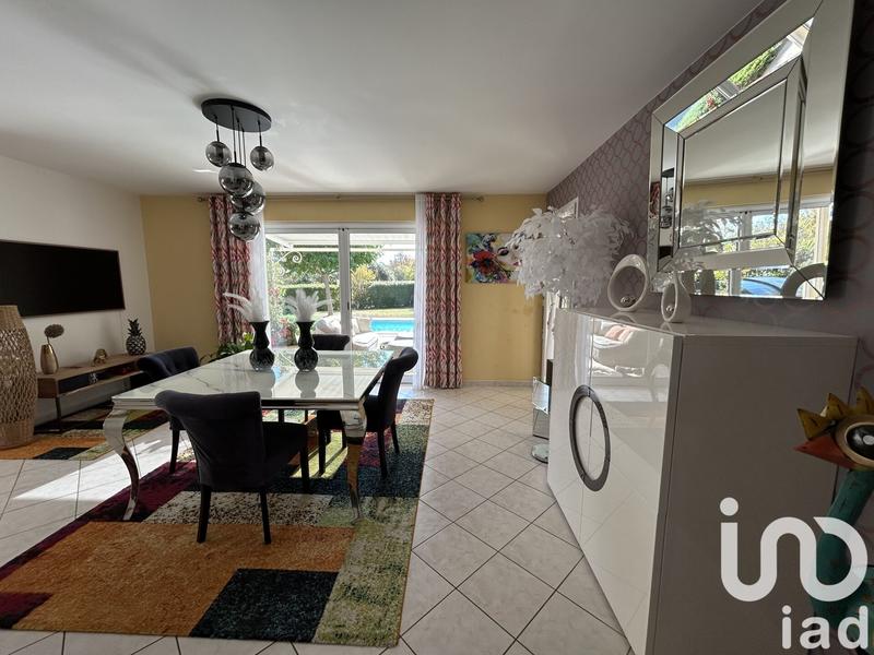 Maison - 143 m² - 6 pièces