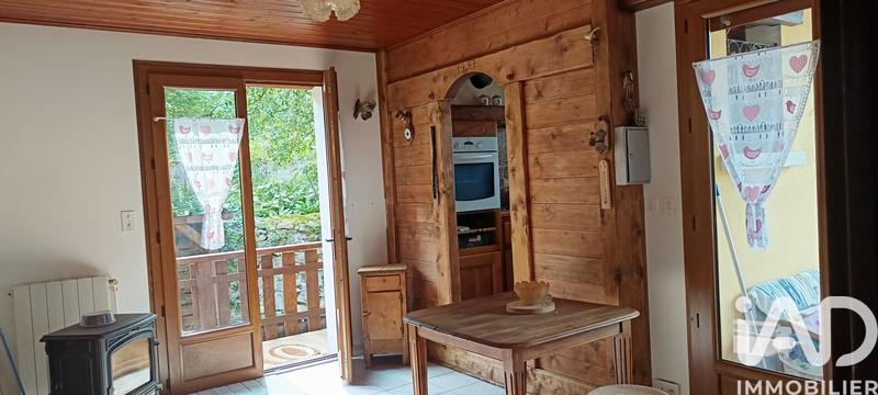 Maison - 211 m² - 10 pièces