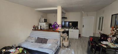 Maison traditionnelle - 89 m² - 4 pièces