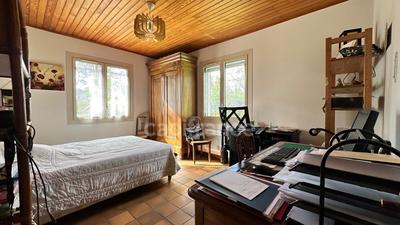 Maison - 200 m² - 8 pièces