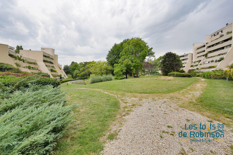 Duplex - 141 m² - 7 pièces