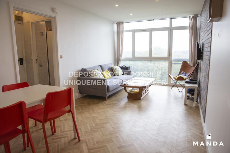 Chambre - 11 m² - 4 pièces