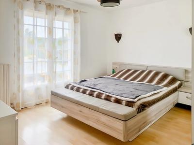 Maison - 174 m² - 6 pièces