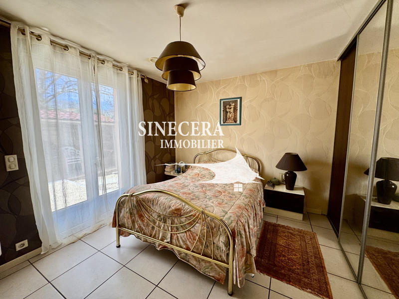 Maison - 200 m² - 10 pièces