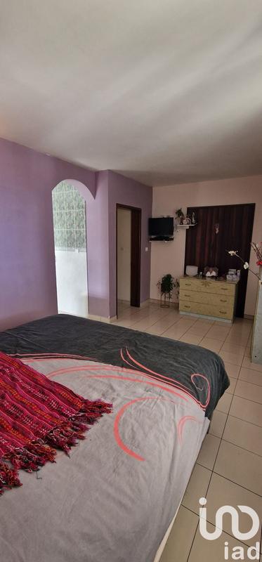 Maison - 280 m² - 10 pièces