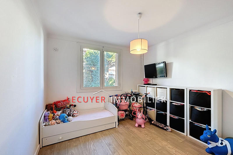 Appartement - 72 m² - 4 pièces