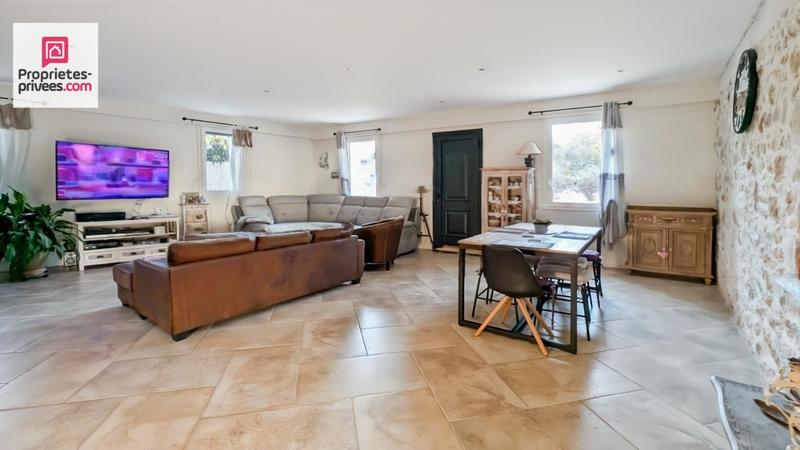 Maison - 180 m² - 5 pièces