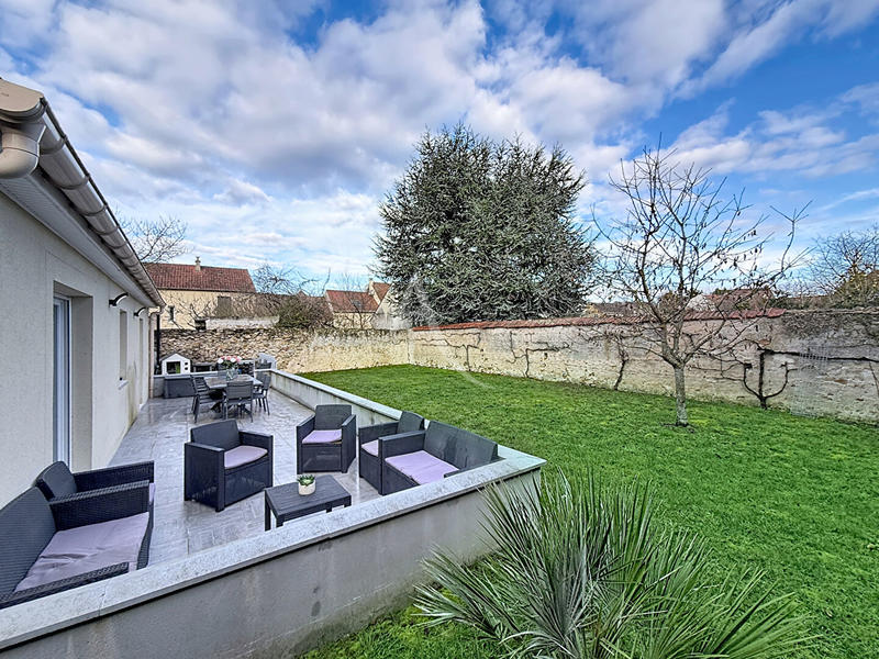 Maison - 110 m² - 6 pièces