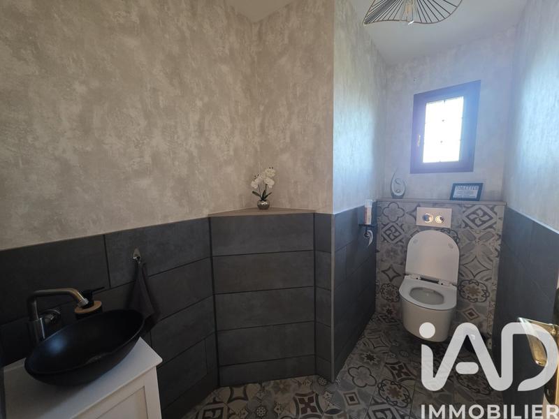 Maison - 208 m² - 6 pièces