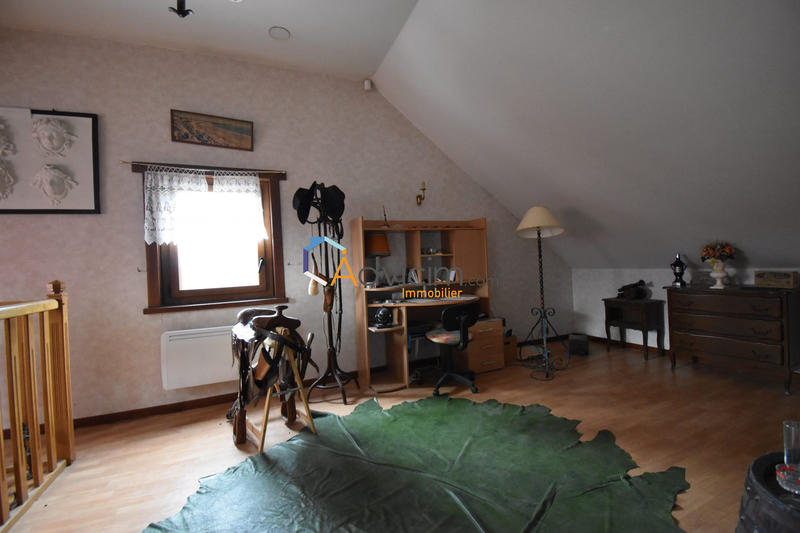 Maison - 210 m² - 6 pièces